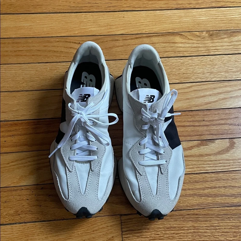 New Balance 327 White and Black Sneakers, women’s size 8.5 - Picture 4 of 6